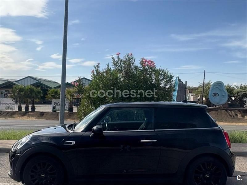 Usado Mini Cooper D 116 CV (85 kW) 2019 Negro Utilitario