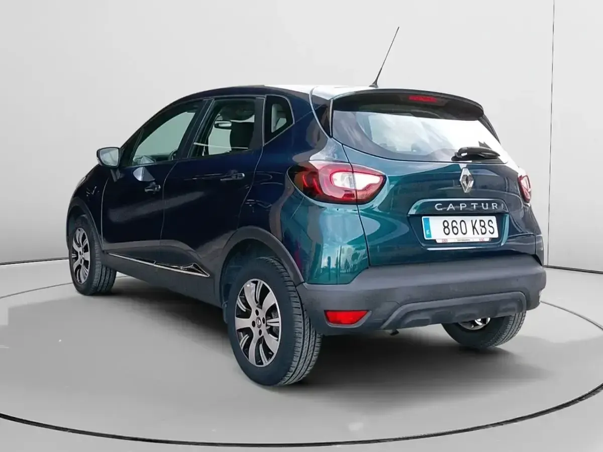 Usado Renault Captur Intens 90 CV (66 kW) 2017 Azul SUV