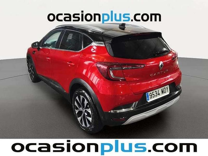Usado Renault Captur Techno 140 CV (102 kW) 2023 Rojo SUV
