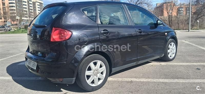 Usado Seat Altea Style 140 CV (102 kW) 2008 Negro Monovolumen