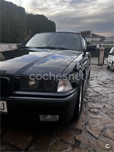 Usado BMW 318 Cabriolet 115 CV (84 kW) 1999 Negro Descapotable