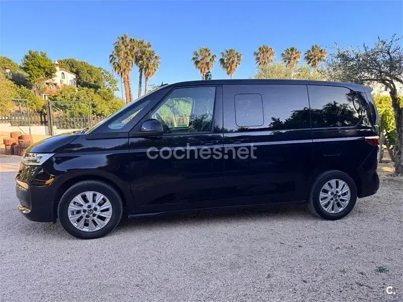 Usado VW Multivan 218 CV (160 kW) 2024 Negro Monovolumen