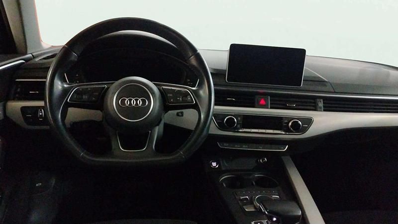 Usado Audi A4 S-Line 204 CV (150 kW) 2020 Blanco Berlina