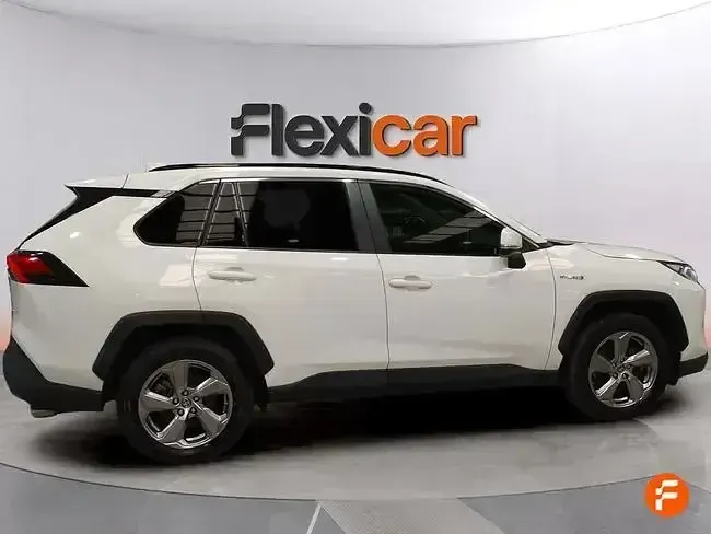 Używany Toyota RAV4 Hybrid Advance 218 KM (160 kW) 2020 Biały SUV