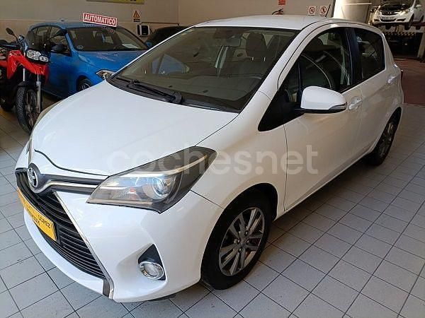 Blanco Usado 2015 Toyota Yaris Active Berlina | 8200 € (Precio justo) - Imagen 1/4