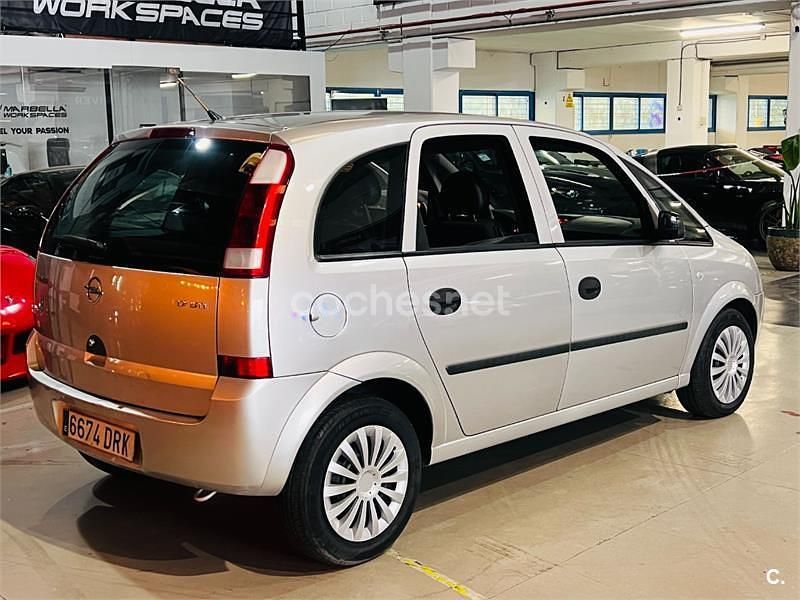 Usado Opel Meriva Enjoy 75 HP (55 kW) 2005 Bege Monovolume