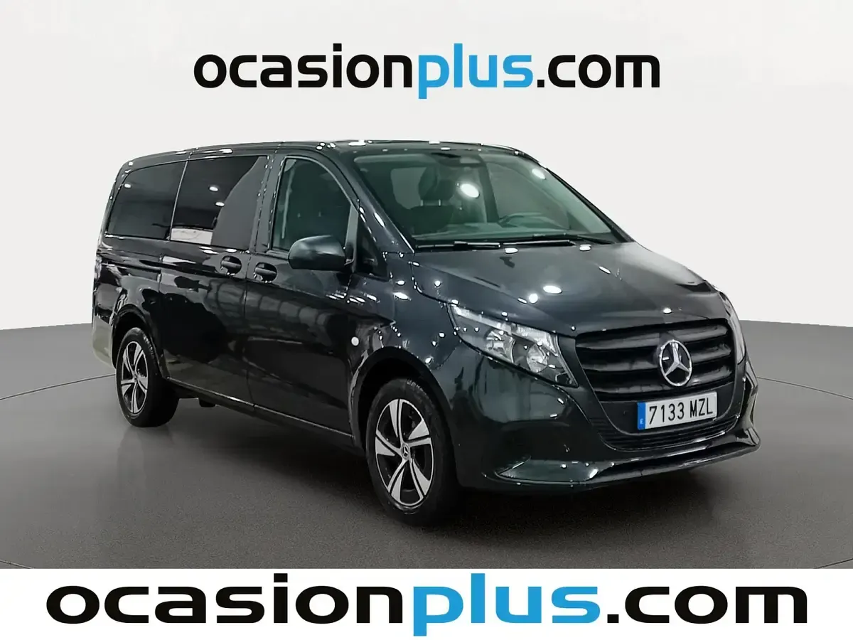Usado Mercedes Vito 136 CV (100 kW) 2025 Gris Van