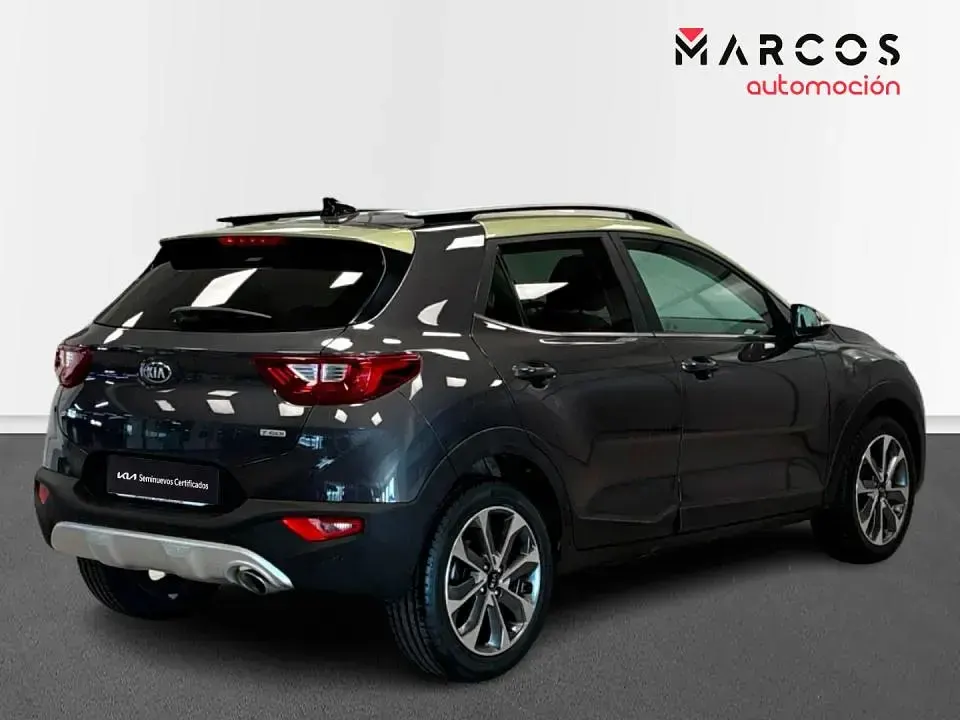 Usado Kia Stonic 100 CV (73 kW) 2019 SUV