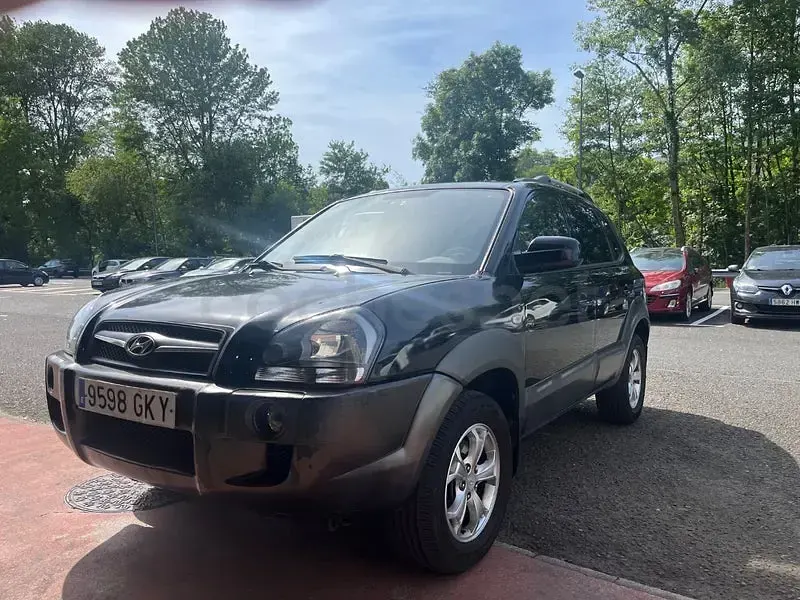 Usado Hyundai Tucson Comfort 142 CV (104 kW) 2009 Negro SUV