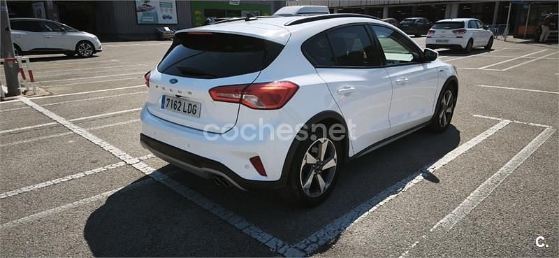 Usado Ford Focus Active 125 CV (91 kW) 2019 Blanco Berlina