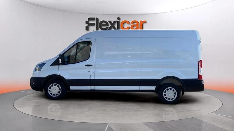 Usado Ford Transit 130 CV (95 kW) 2023 Blanco Berlina