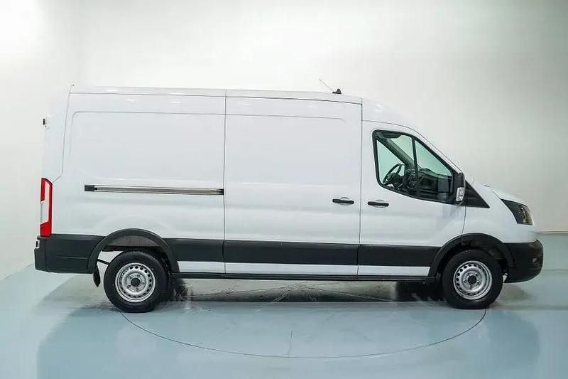 Usado Ford Transit Ambiente 130 CV (95 kW) 2021 Blanco Van