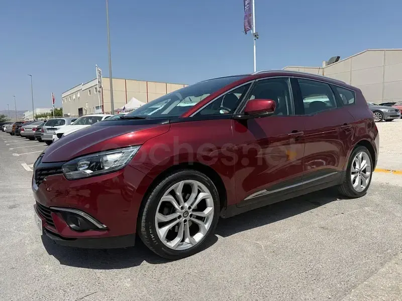 Usado Renault Grand Scénic IV Bose Edition 110 CV (80 kW) 2017 Granate Monovolumen