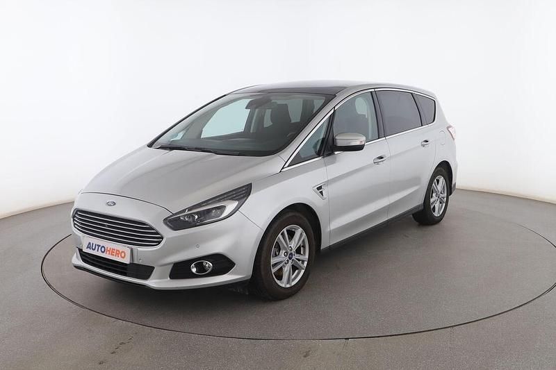 Marrón Usado 2016 Ford S-MAX Titanium Monovolumen | 15.699 € - Imagen 1/3