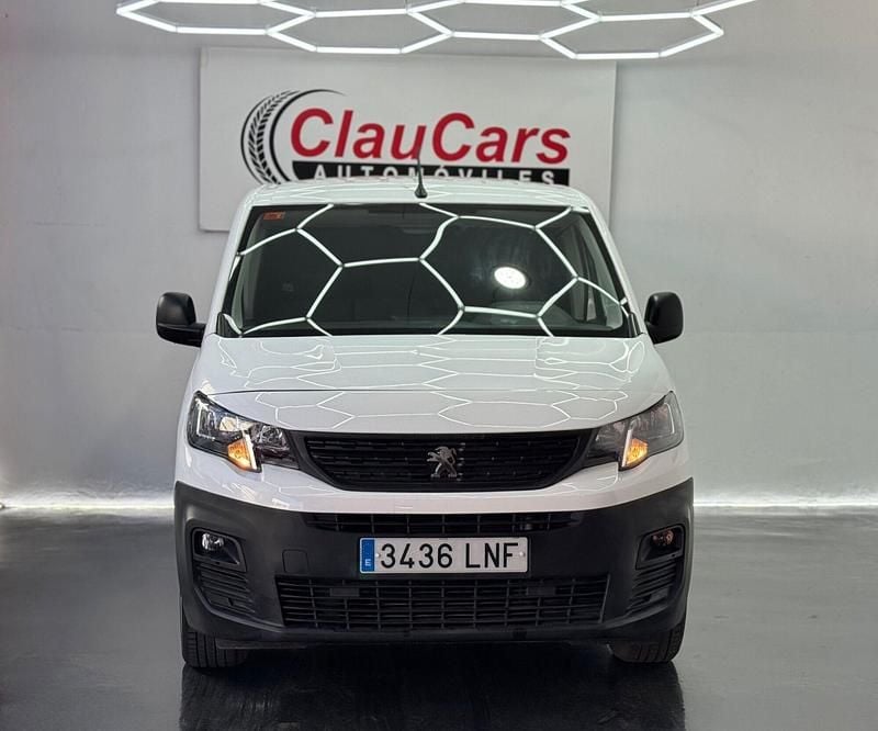 Usado Peugeot Partner Premium 100 CV (73 kW) 2021 Blanco Monovolumen