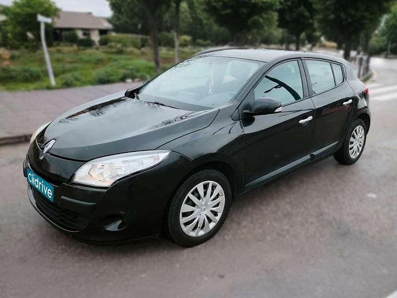 Usado Renault Mégane III 106 CV (77 kW) 2010 Negro Utilitario