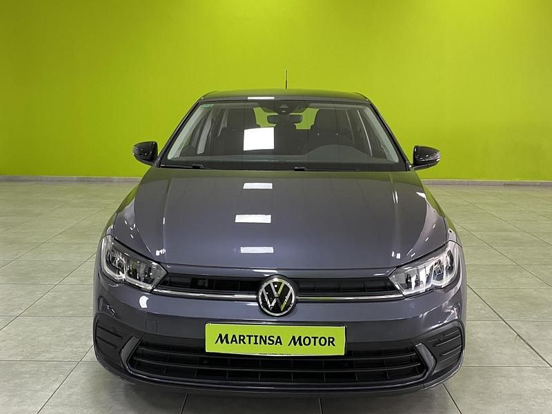 Usado VW Polo Life 95 CV (69 kW) 2022 Gris Utilitario