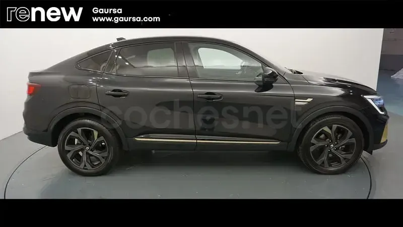 Usado Renault Arkana Engineered 145 CV (106 kW) 2023 Negro SUV