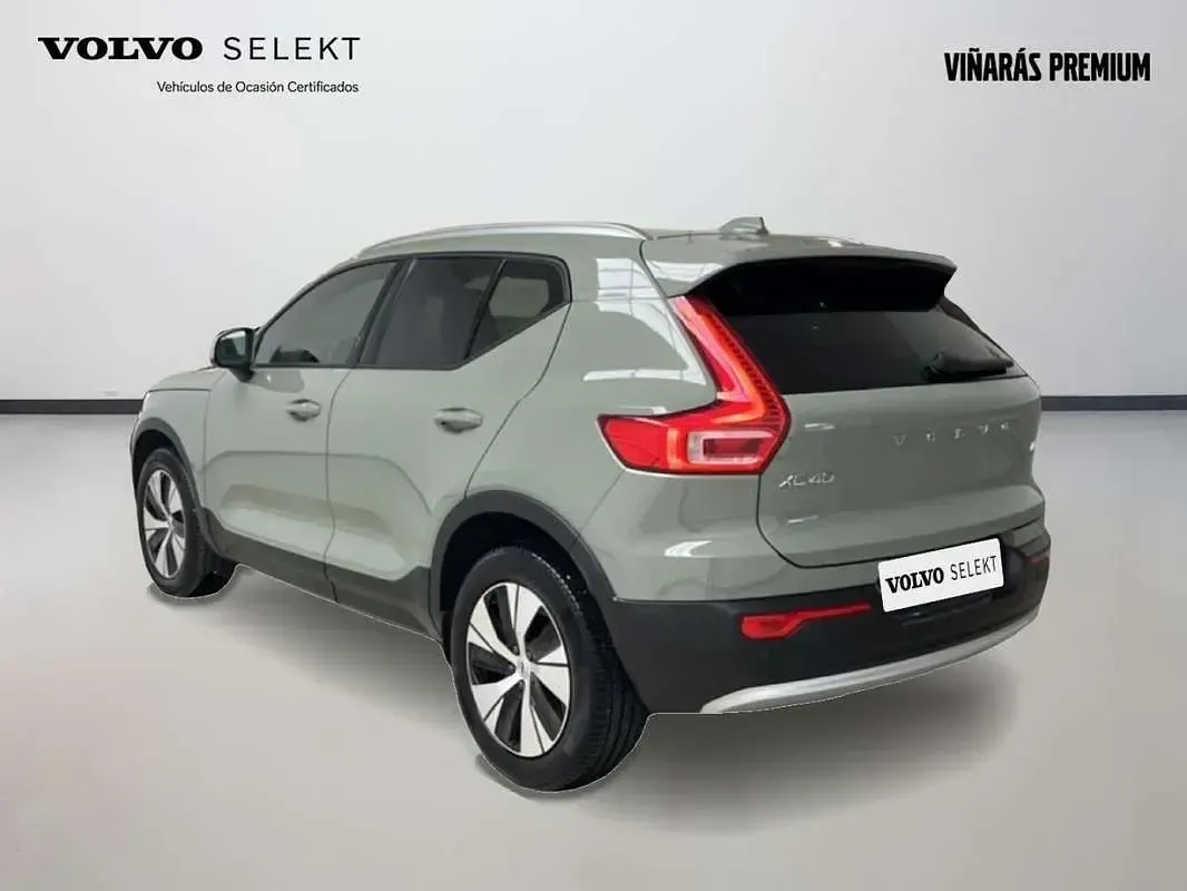 Usado Volvo XC40 Core 163 CV (119 kW) 2025 Verde SUV