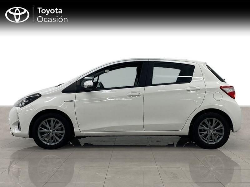 Usado Toyota Yaris Active 100 CV (73 kW) 2016 Blanco