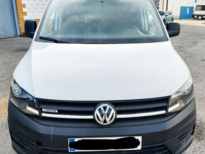 Usado VW Caddy 75 CV (55 kW) 2019 Blanco Monovolumen