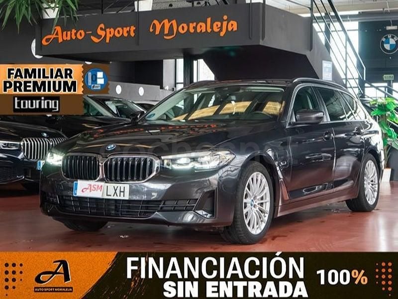 Gris / plata Usado 2022 BMW 520 Sport Line Familiar | 29.900 € (Super precio) - Imagen 1/4
