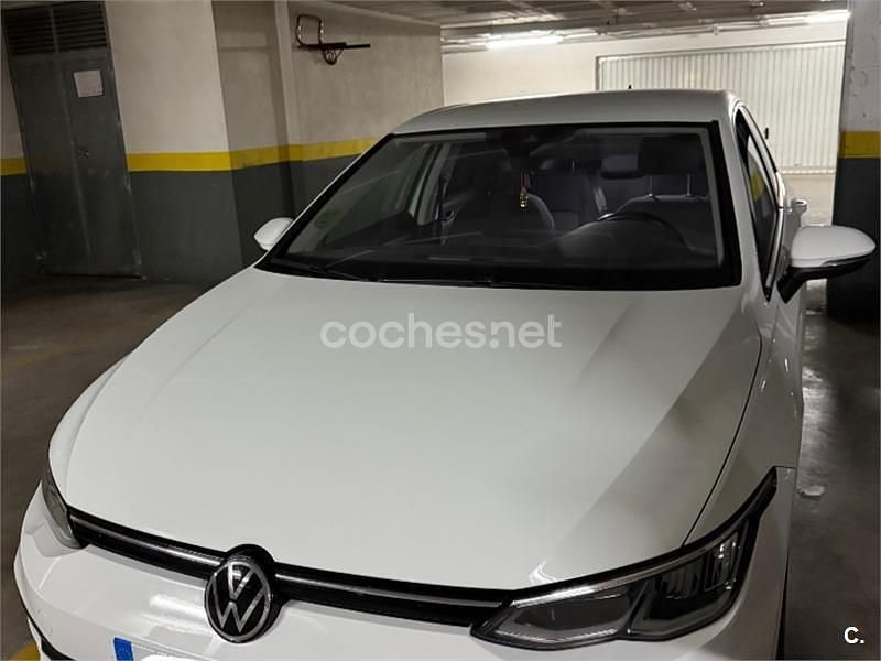 Blanco Usado 2021 VW Golf VIII Berlina | 21.000 € (Precio justo) - Imagen 1/4
