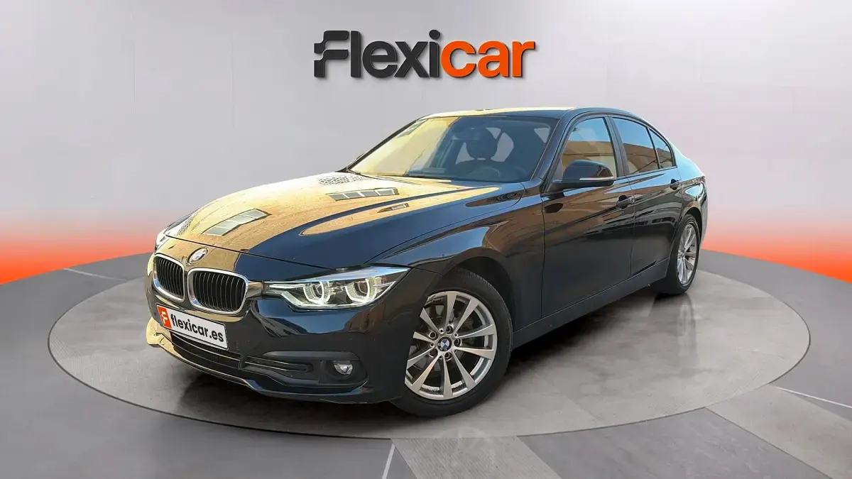 Usado BMW 318 150 CV (110 kW) 2018 Negro Berlina