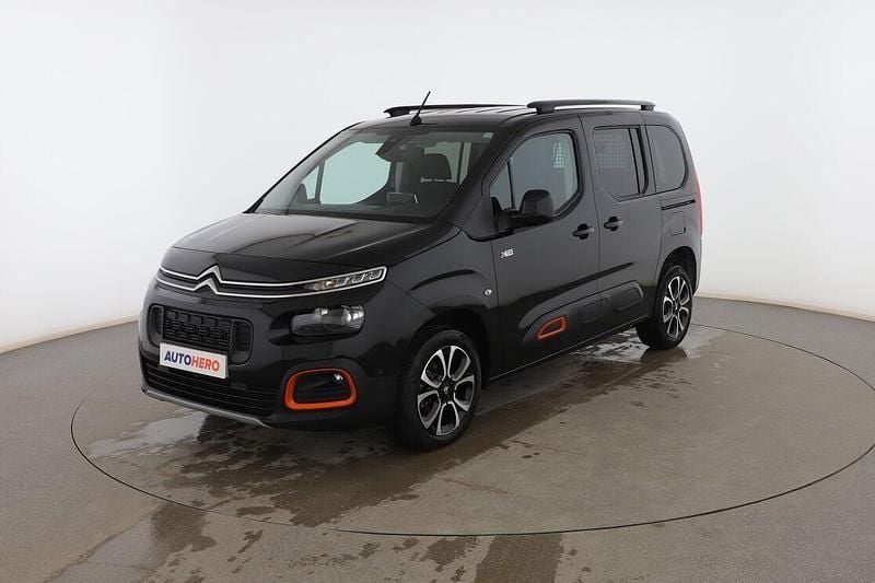 Usado Citroën Berlingo Business Class 102 CV (75 kW) 2022 Negro Monovolumen