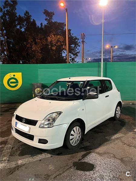 Blanco Usado 2006 Suzuki Swift GL Berlina | 2800 € (Super precio) - Imagen 1/4