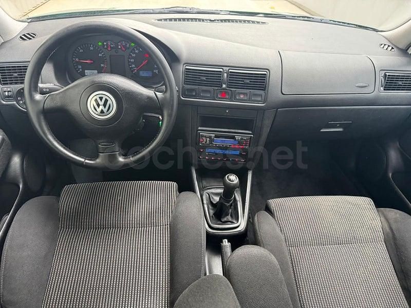 Usado VW Golf IV Highline 115 CV (84 kW) 2000 Verde Berlina