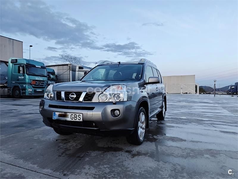 Usado Nissan X-Trail SE 173 CV (127 kW) 2008 Gris / plata SUV