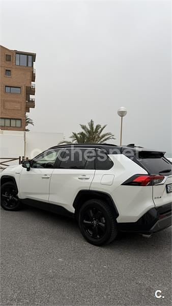 Usado Toyota RAV4 Hybrid Style 218 CV (160 kW) 2019 Blanco SUV