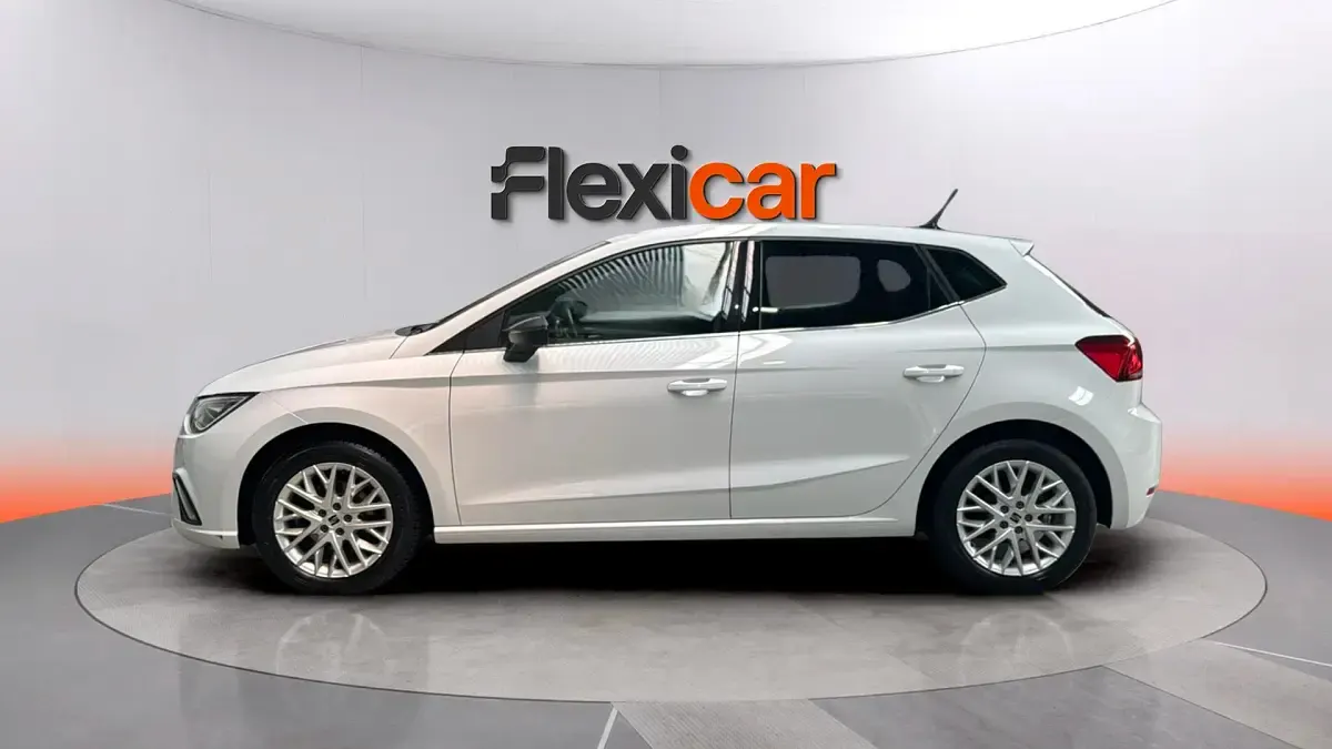 Usado Seat Ibiza 116 CV (85 kW) 2024 Blanco Utilitario