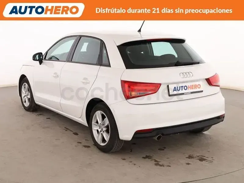 Usado Audi A1 Sportback Attraction 90 CV (66 kW) 2017 Blanco Utilitario