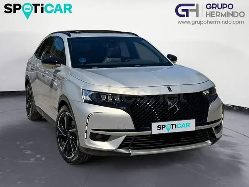 Usado DS Automobiles DS7 Crossback 300 CV (220 kW) 2022 Gris / plata SUV