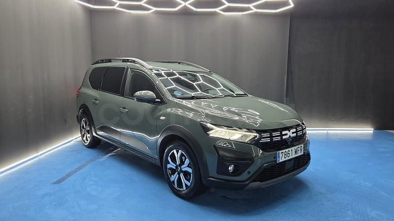 Usado Dacia Jogger Extreme 100 CV (73 kW) 2023 Verde Monovolumen