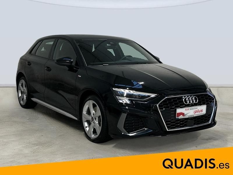 Usado Audi A3 e-tron S-Line 204 CV (150 kW) 2022 Negro Utilitario