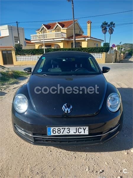 Usado VW Beetle Design 110 CV (80 kW) 2015 Negro Utilitario