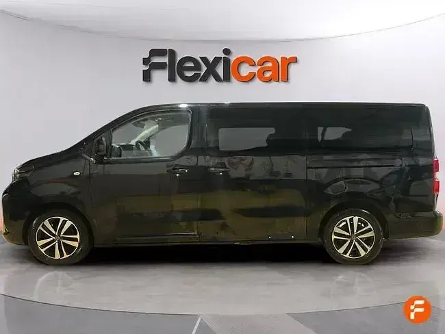 Begagnad Peugeot Traveller Business-Line 180 HK (132 kW) 2024 Svart Minibuss