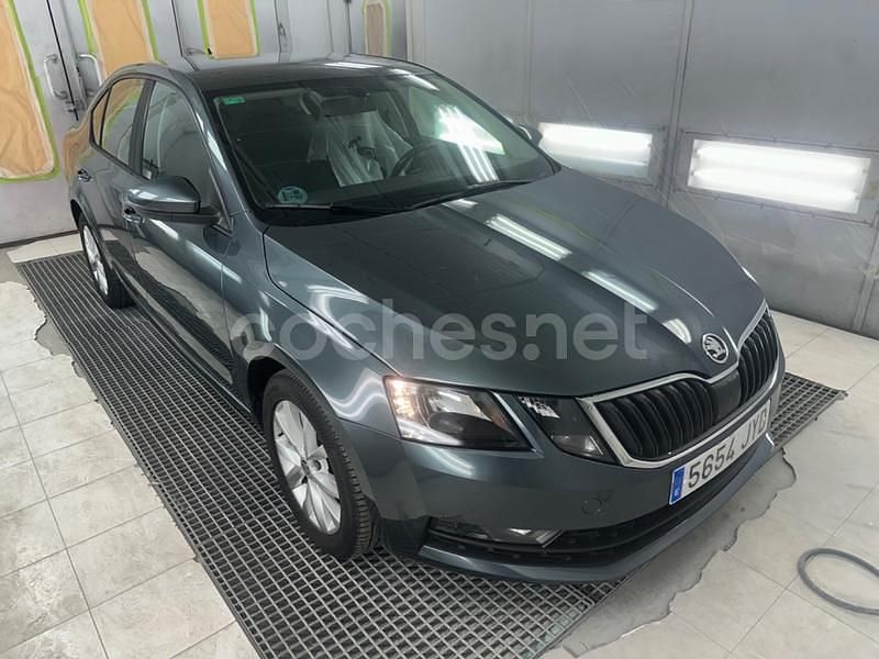 Usado Skoda Octavia GreenLine 110 CV (80 kW) 2015 Verde Berlina