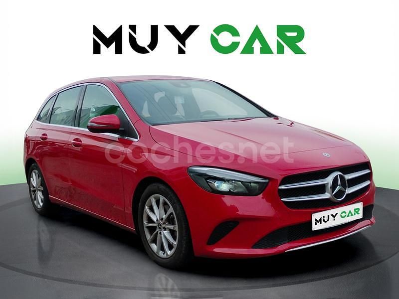 Rojo Usado 2020 Mercedes B180 Monovolumen | 20.990 € (Buen precio) - Imagen 1/4