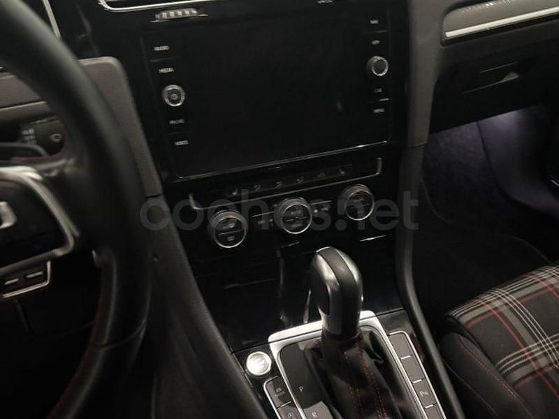 Usado VW Golf VIII GTI 245 CV (180 kW) 2020 Blanco Berlina