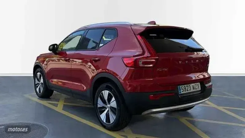 Usado Volvo XC40 Core 2025 Rojo SUV