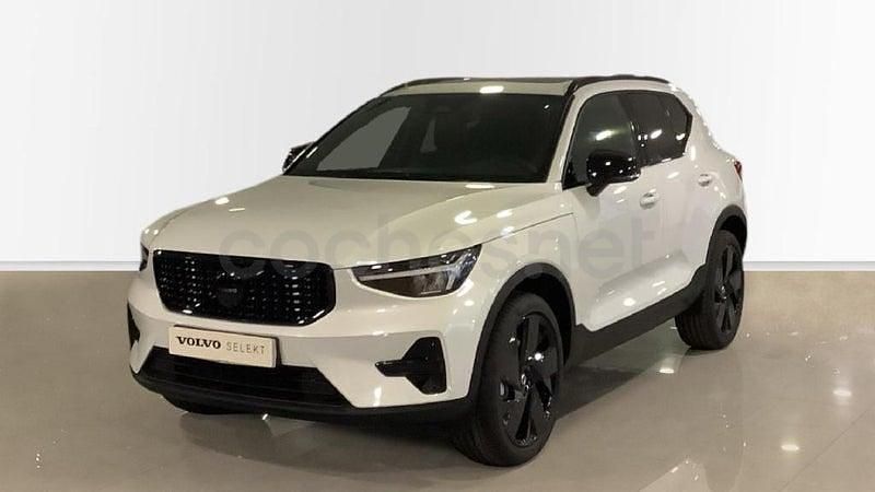 Nuevo Volvo XC40 Plus 163 CV (119 kW) 2025 Blanco SUV