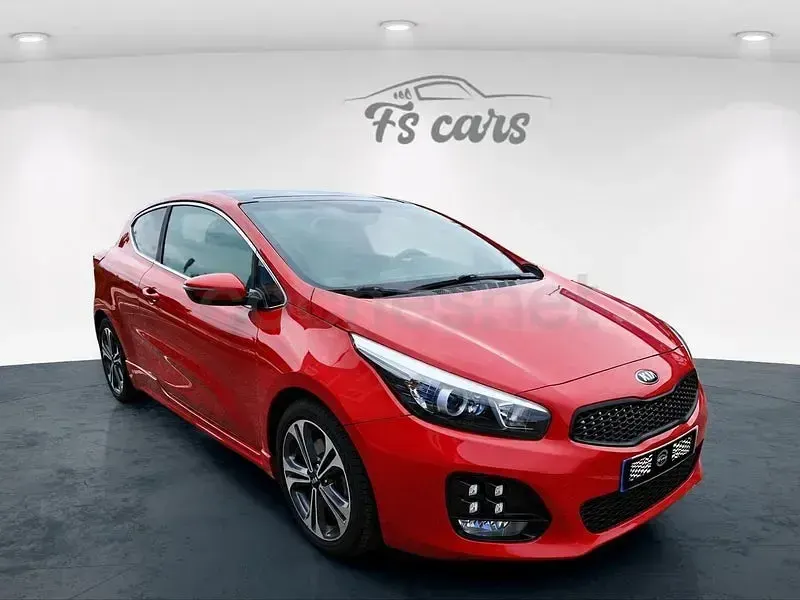 Usado Kia ProCeed GT-Line 136 CV (100 kW) 2018 Rojo Berlina