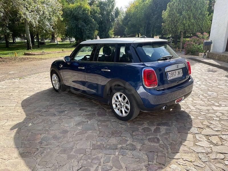 Usado Mini Cooper D 116 CV (85 kW) 2015 Azul Utilitario