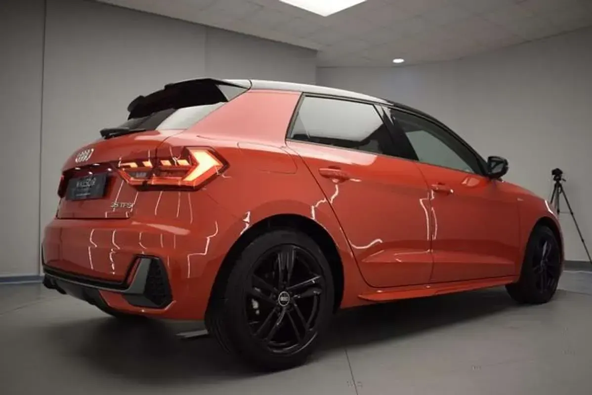 Usado Audi A1 Sportback S-Line 150 CV (110 kW) 2020 Rojo Utilitario
