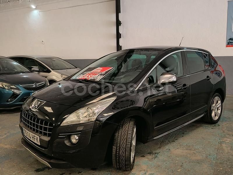 Negro Usado 2012 Peugeot 3008 Access Berlina | 5990 € (Buen precio) - Imagen 1/4