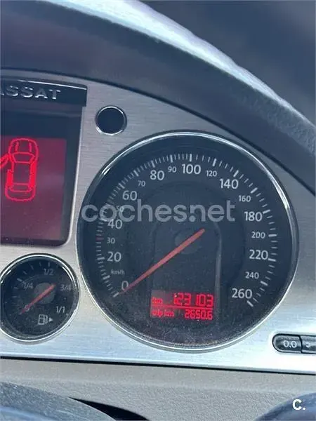 Begagnad VW Passat Highline 160 HK (117 kW) 2008 Svart Kombi